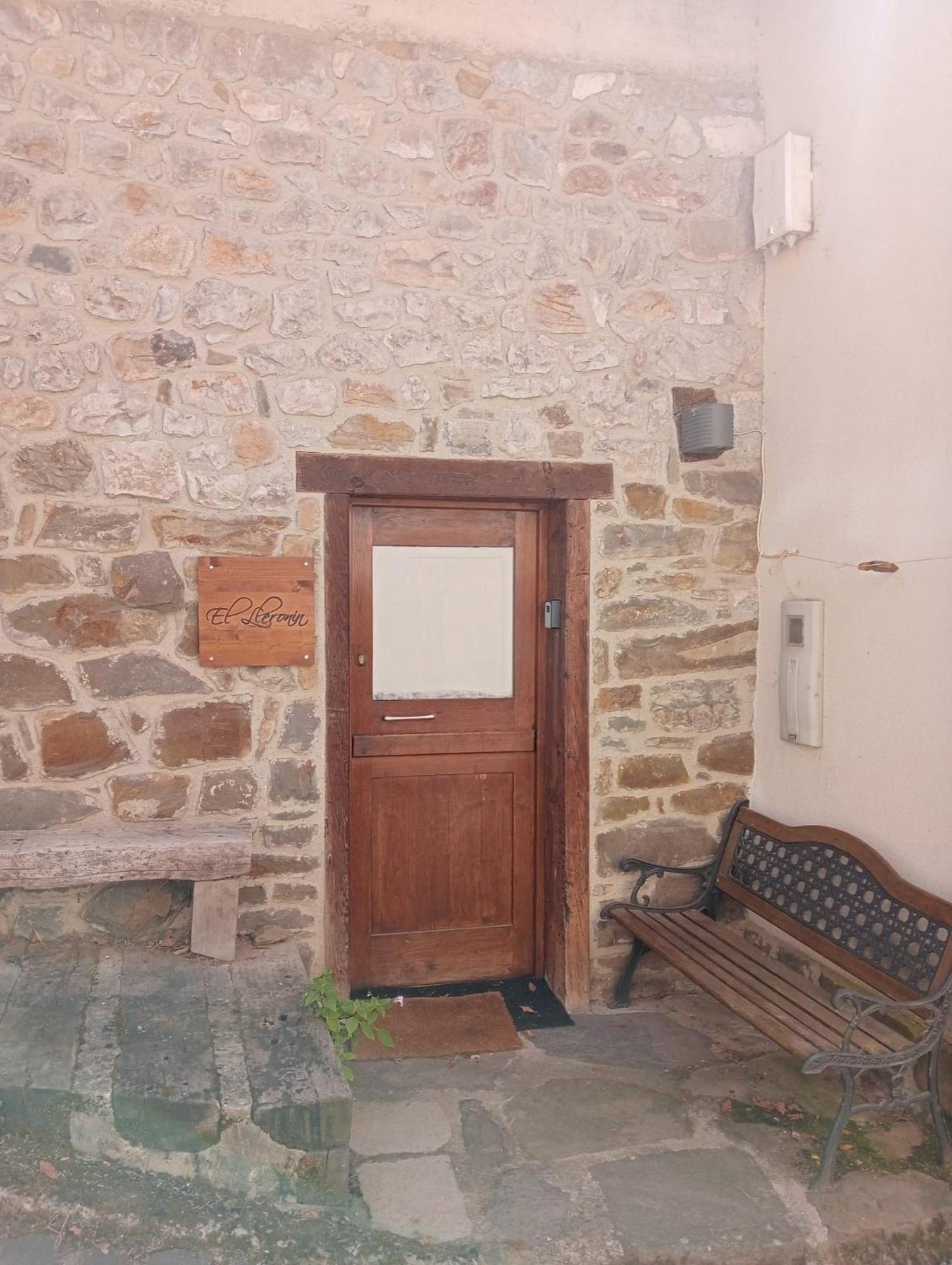 Apartamentos Rurales El Lleron Caso Bagian luar foto