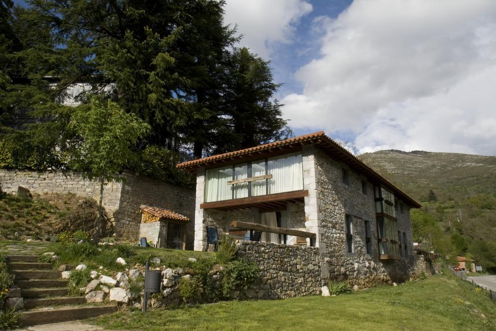 Apartamentos Rurales El Lleron Caso Bagian luar foto