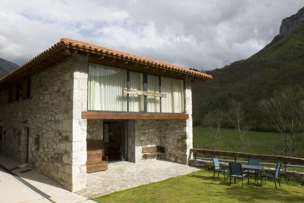 Apartamentos Rurales El Lleron Caso Bagian luar foto